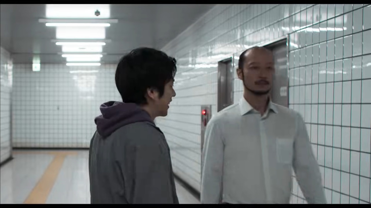 二宮和也さんが“迷う男”役の映画『８番出口』の最新予告映像が公開